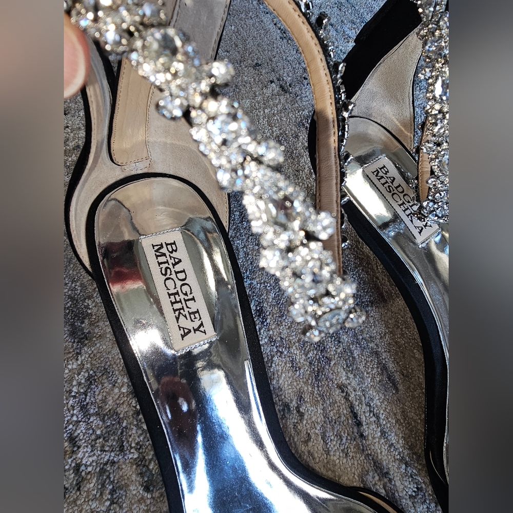 Badgley Mischka Shoes - Picture 2 of 12